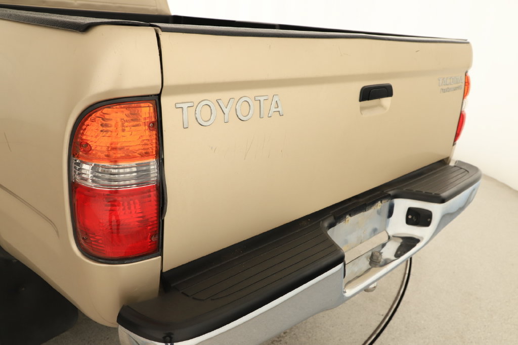 Used 2004 Toyota Tacoma PreRunner w/ Convenience Pkg RWD image 25