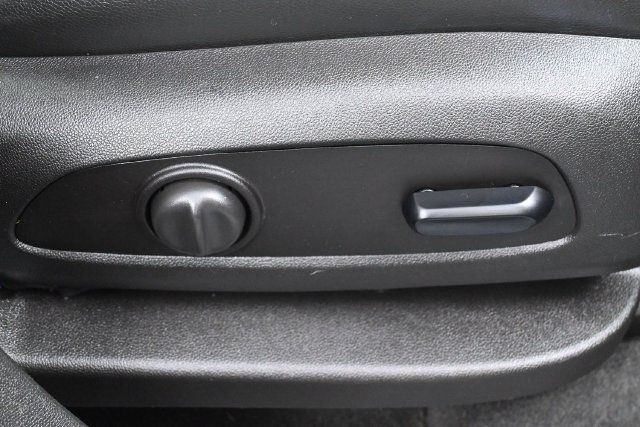 Used 2018 GMC Terrain SLT w/ Preferred Package FWD image 38