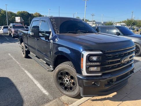 Used 2023 Ford F250 Lariat w/ Black Appearance Package image 30
