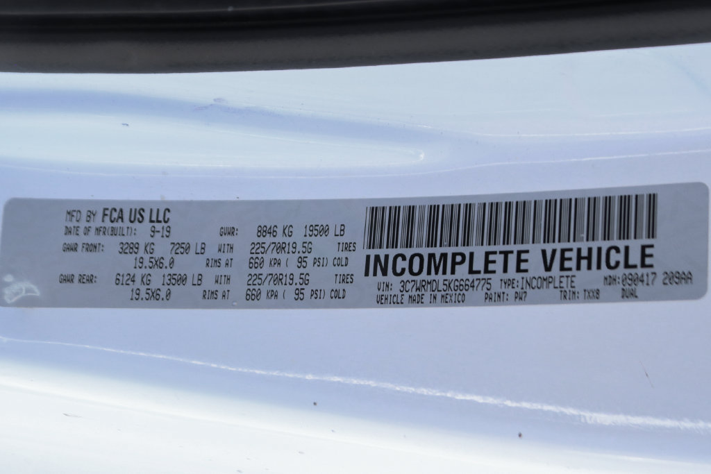 Used 2019 RAM 5500 Tradesman RWD image 45