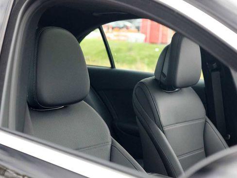 Used 2026 Mercedes-Benz C 300 4MATIC Sedan image 25