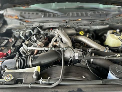 Certified 2022 Ford F250 Lariat w/ Black Appearance Package image 27