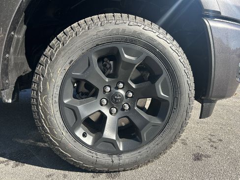 New 2026 RAM 1500 4x4 Crew Cab image 9