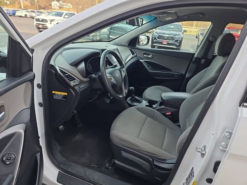 Used 2017 Hyundai Santa Fe Sport image 14