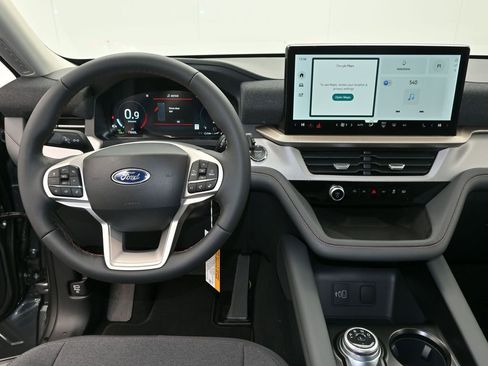 New 2026 Ford Explorer Active AWD/4WD image 15