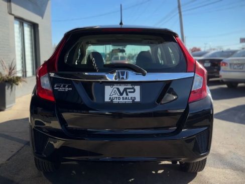 Used 2016 Honda Fit EX image 4