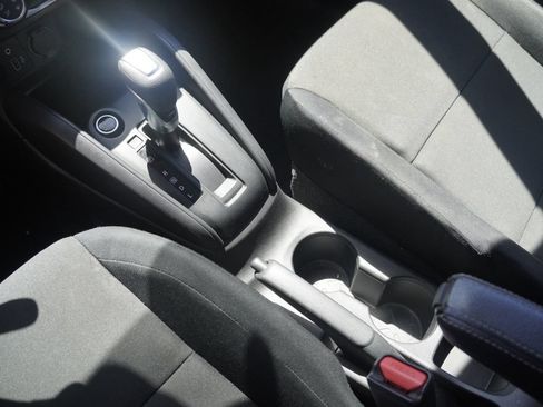 Used 2024 Nissan Kicks S FWD image 15