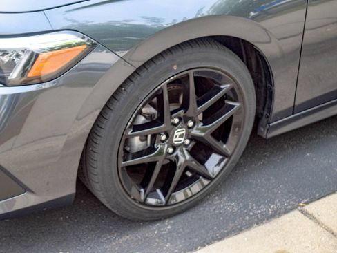 Used 2023 Honda Civic Sport image 12