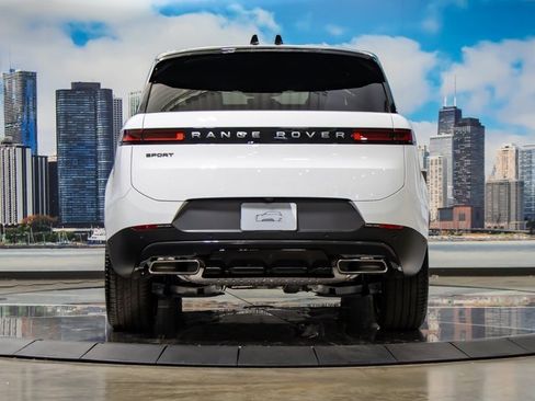 New 2025 Land Rover Range Rover Sport SE image 11