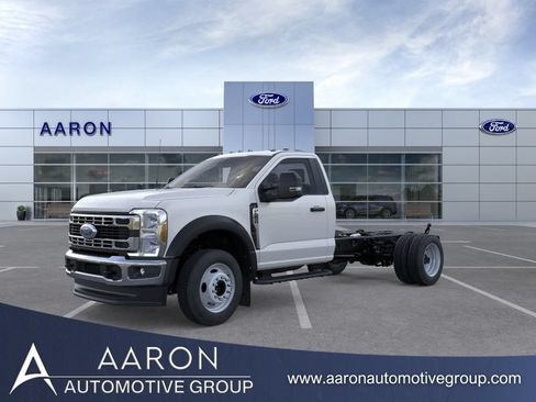 New 2025 Ford F550 4x4 Regular Cab Super Duty w/ XL Chrome Package image 1