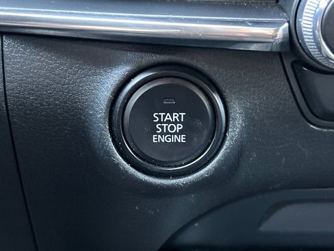 Used 2019 MAZDA MAZDA3 Premium image 20