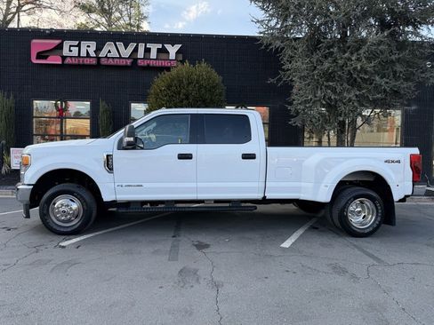 Used 2022 Ford F350 XLT image 9