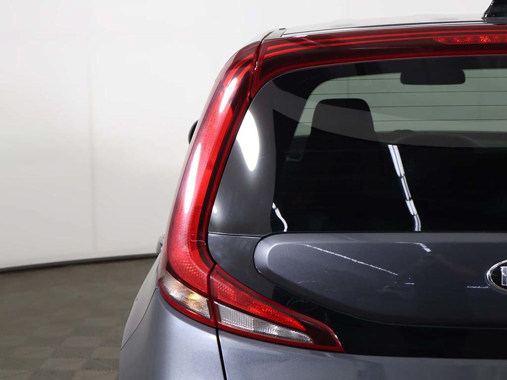 Used 2020 Kia Soul LX FWD image 12