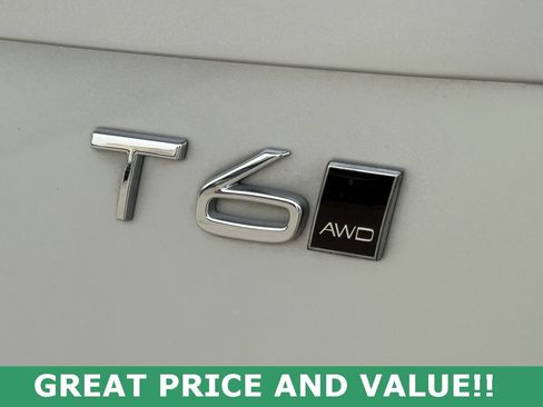 Used 2020 Volvo XC90 T6 Momentum image 8