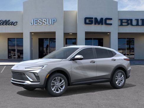 Used 2026 Buick Envista Preferred image 2