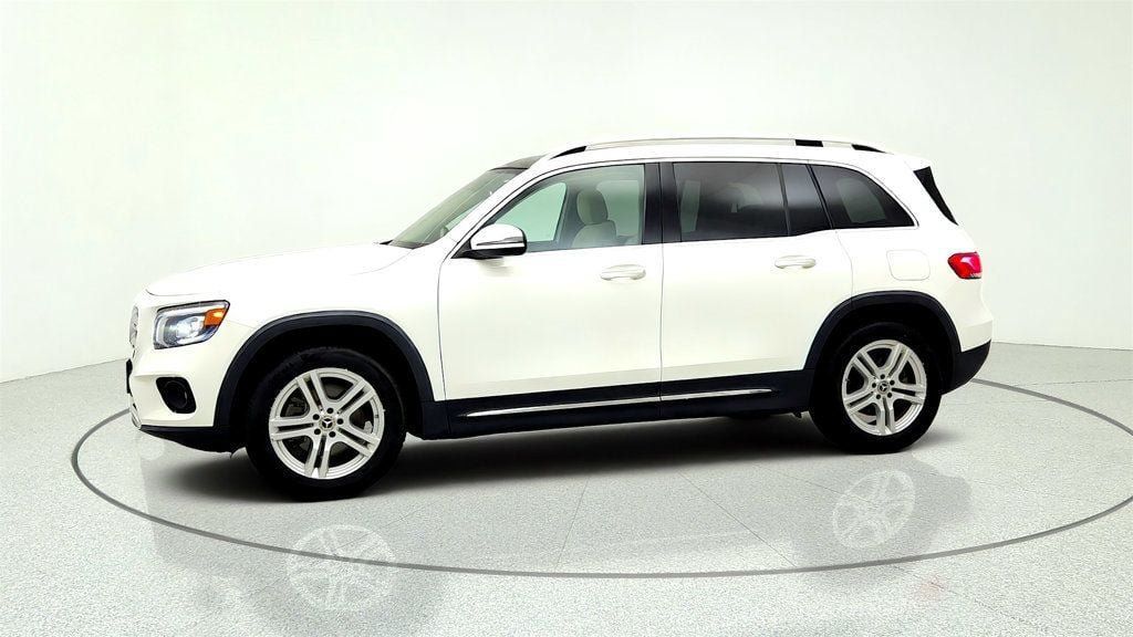 Used 2023 Mercedes-Benz GLB 250 4MATIC image 8