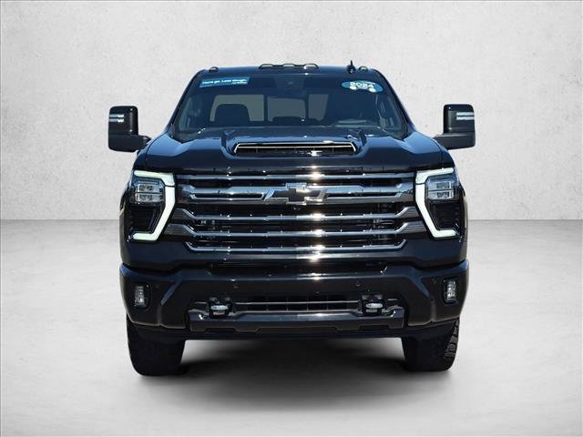 Certified 2024 Chevrolet Silverado 2500 High Country w/ Midnight Edition AWD/4WD image 3