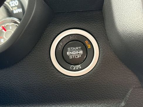 Used 2024 RAM 3500 Big Horn AWD/4WD image 32