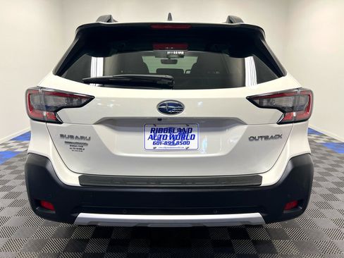 Used 2025 Subaru Outback Limited w/ Popular Package #2 image 11