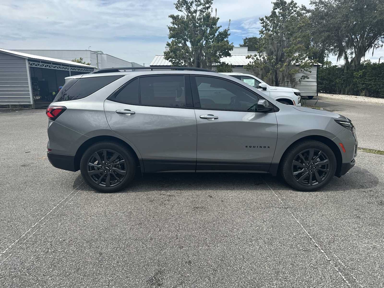 Certified 2023 Chevrolet Equinox RS FWD image 7