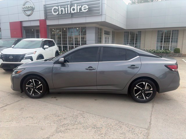 Used 2024 Nissan Sentra SV FWD image 1