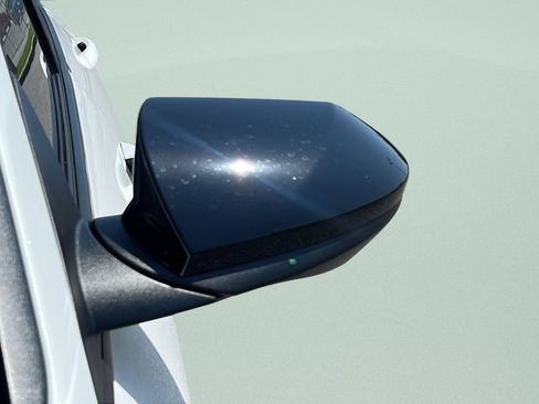 Used 2025 Hyundai Elantra SEL FWD image 27