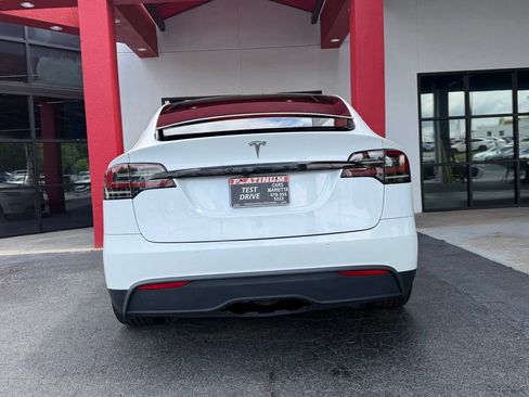 Used 2023 Tesla Model X AWD/4WD image 8