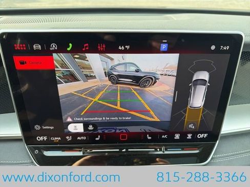 New 2026 Volkswagen Tiguan SE AWD/4WD image 10