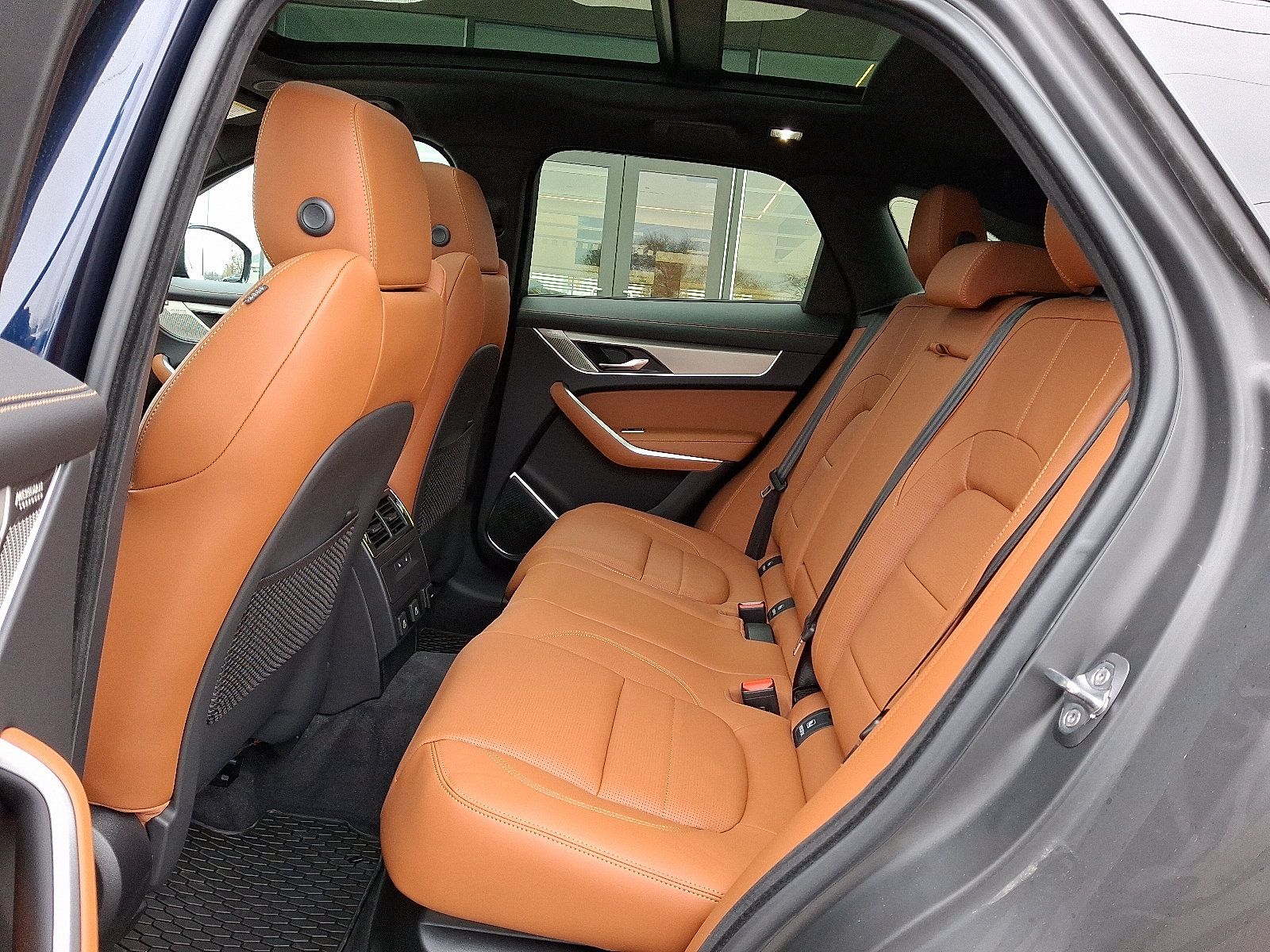 New 2026 Jaguar F-PACE R-Dynamic S AWD/4WD image 5