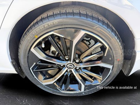 Used 2023 Nissan Altima 2.5 SR w/ SR Premium Package image 24