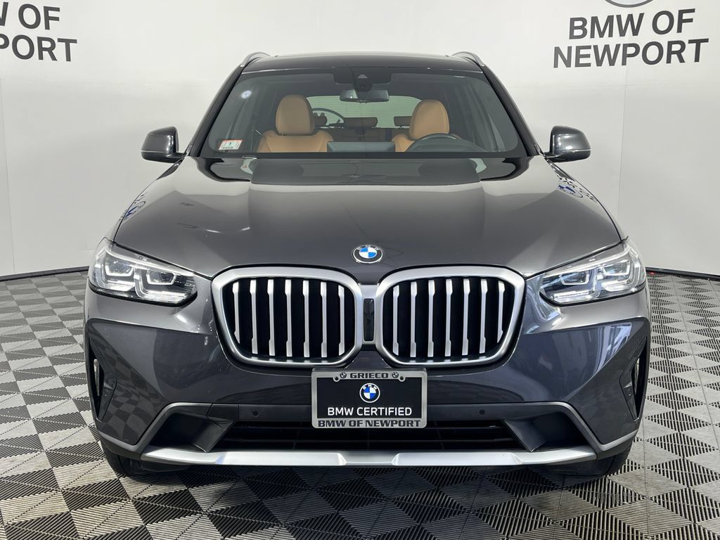 Used 2024 BMW X3 xDrive30i w/ Premium Package w/ZPA AWD/4WD image 4
