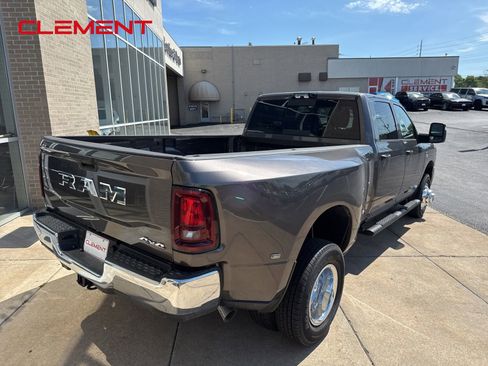 New 2026 RAM 3500 Tradesman AWD/4WD image 8