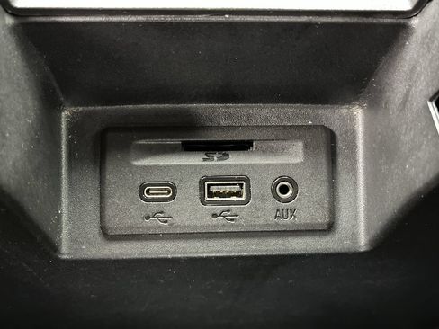 Certified 2021 Chevrolet Silverado 1500 LT Trail Boss w/ Convenience Package II AWD/4WD image 27