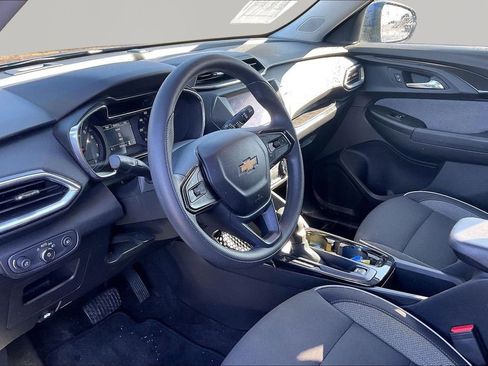 Used 2023 Chevrolet TrailBlazer LT image 19