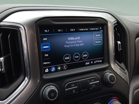 Used 2021 Chevrolet Silverado 1500 LT Trail Boss image 24