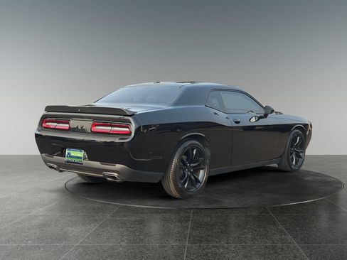 Used 2016 Dodge Challenger SXT w/ Blacktop Package RWD image 9