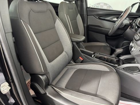 Used 2022 Chevrolet TrailBlazer LT w/ Convenience Package AWD/4WD image 32