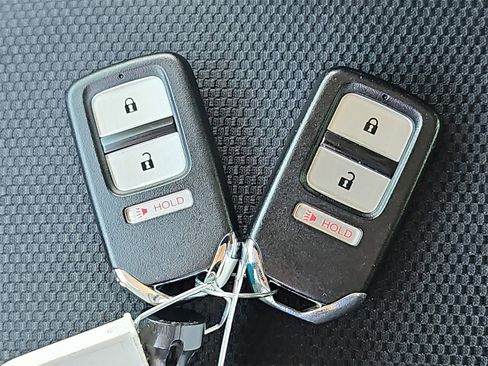 Used 2017 Honda Fit EX image 36