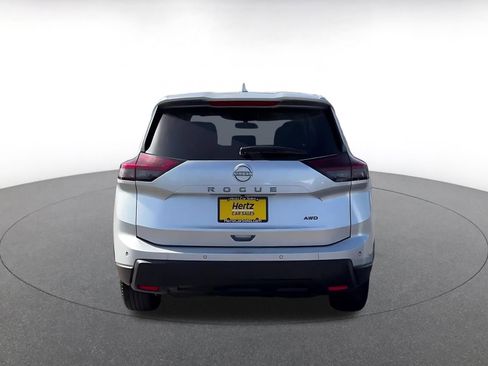 Used 2025 Nissan Rogue SV AWD/4WD image 12