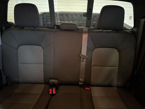 Used 2024 Chevrolet Colorado Trail Boss w/ Technology Package image 6