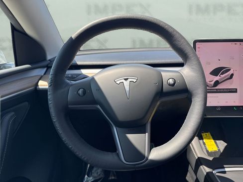 Used 2023 Tesla Model Y Performance AWD/4WD image 14