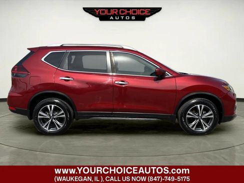 Used 2019 Nissan Rogue SV w/ Premium Package image 6