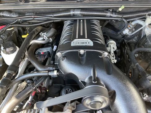 Used 2017 Jeep Wrangler Unlimited Rubicon image 34