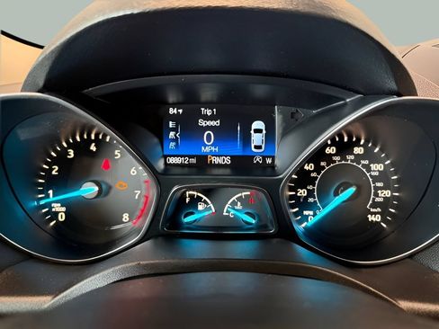 Used 2018 Ford Escape SE w/ SE Sport Appearance Package FWD image 20