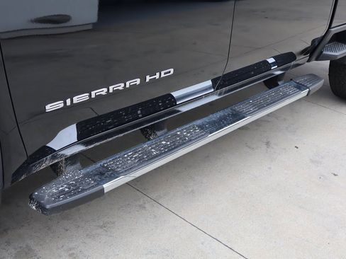 New 2025 GMC Sierra 2500 SLE w/ SLE Value Package; image 9