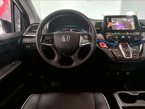 Used 2023 Honda Odyssey Elite image 13