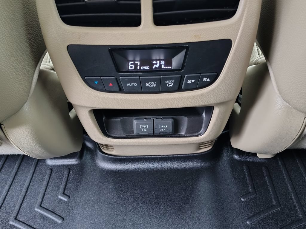 Used 2020 Acura MDX w/ Technology Package AWD/4WD image 38