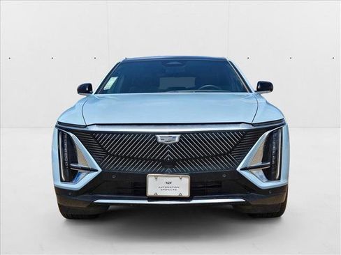 New 2024 Cadillac Lyriq Tech RWD image 6