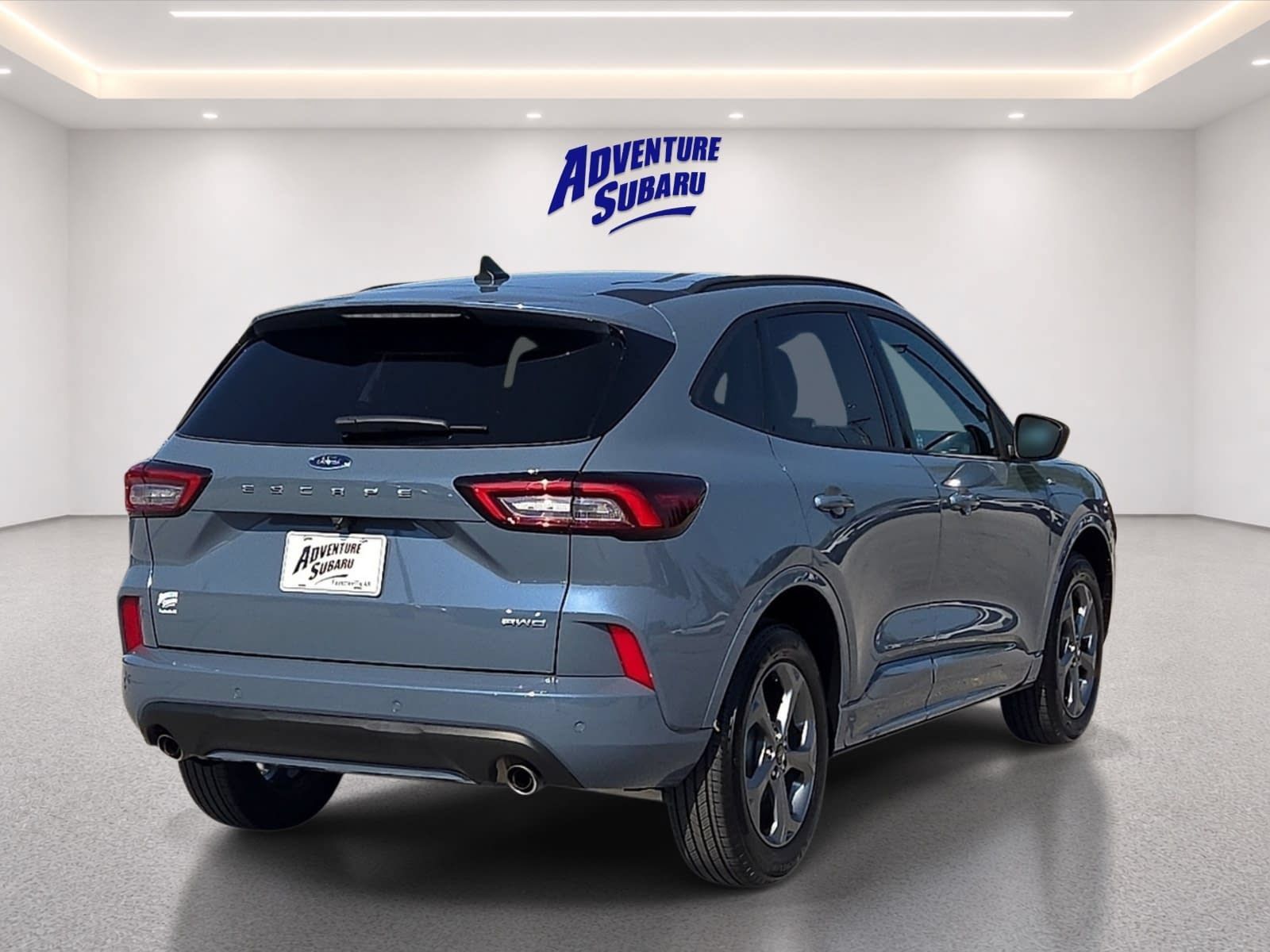 Used 2024 Ford Escape ST-Line w/ Tech Pack #1 AWD/4WD image 6