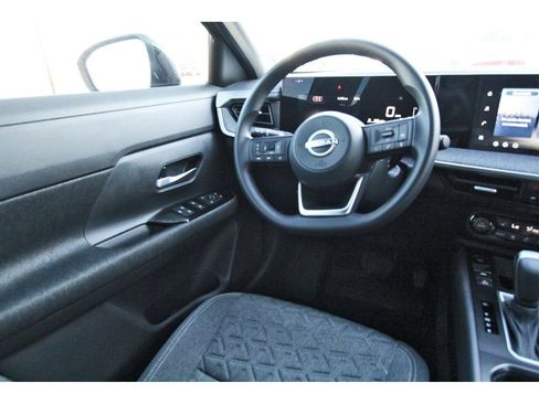 New 2026 Nissan Kicks SV w/ SV Premium Package image 8